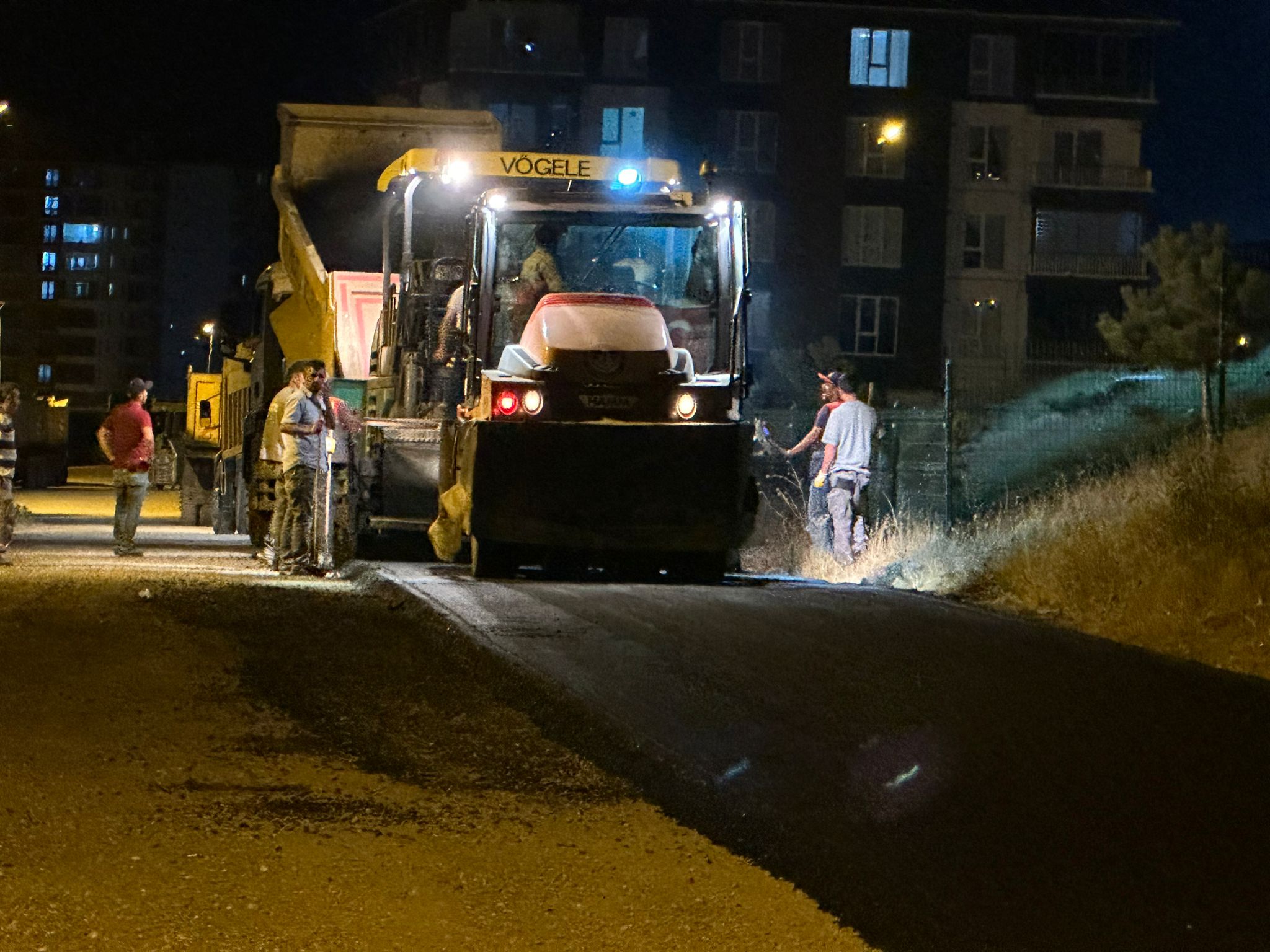 Polatlı Belediyesi “Yolunuz Hep Açık Olsun” parolası ile gece gündüz çalışıyor (2)
