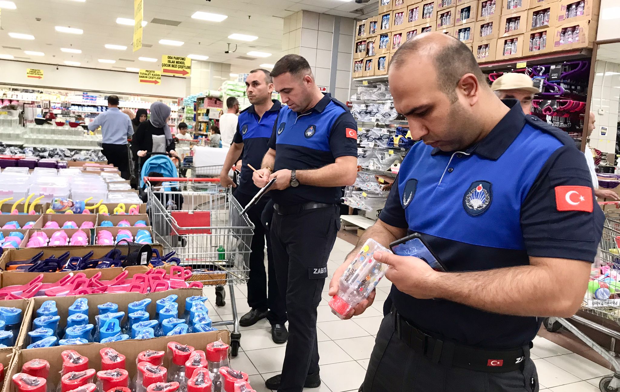 Sincan Belediyesi Zabıta ekipleri kırtasiyeleri mercek altına aldı (4)