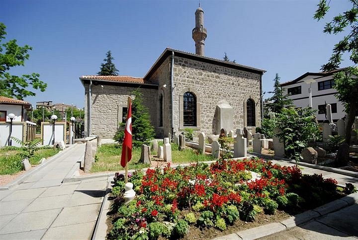 Tacettin Sultan Camii Tarihi Bir Anıt