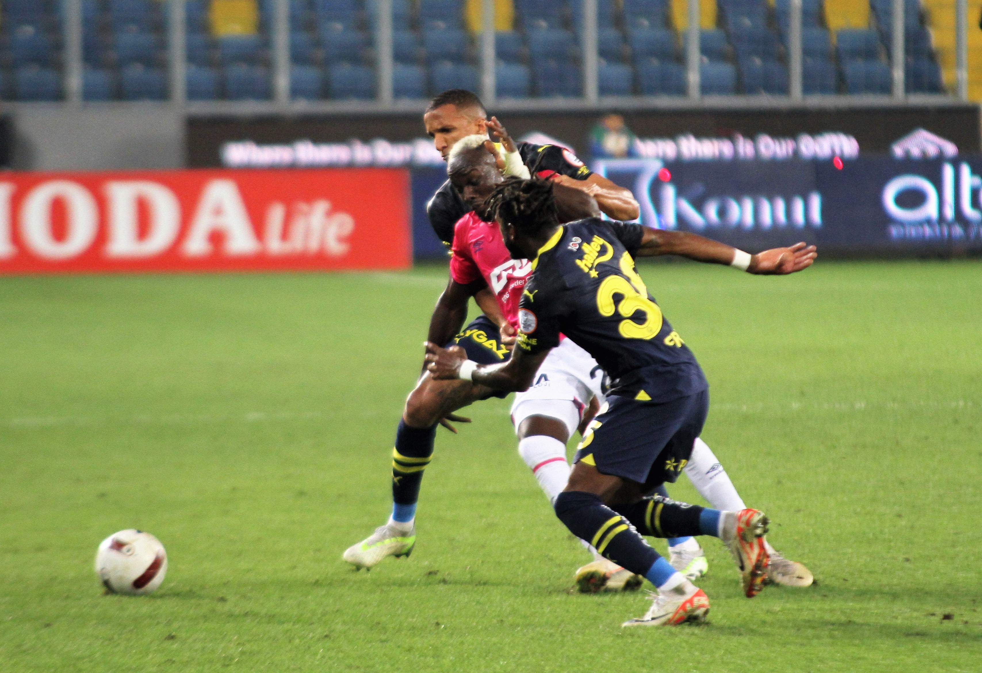 Trendyol Süper Lig MKE Ankaragücü 0 - Fenerbahçe 1  (2)