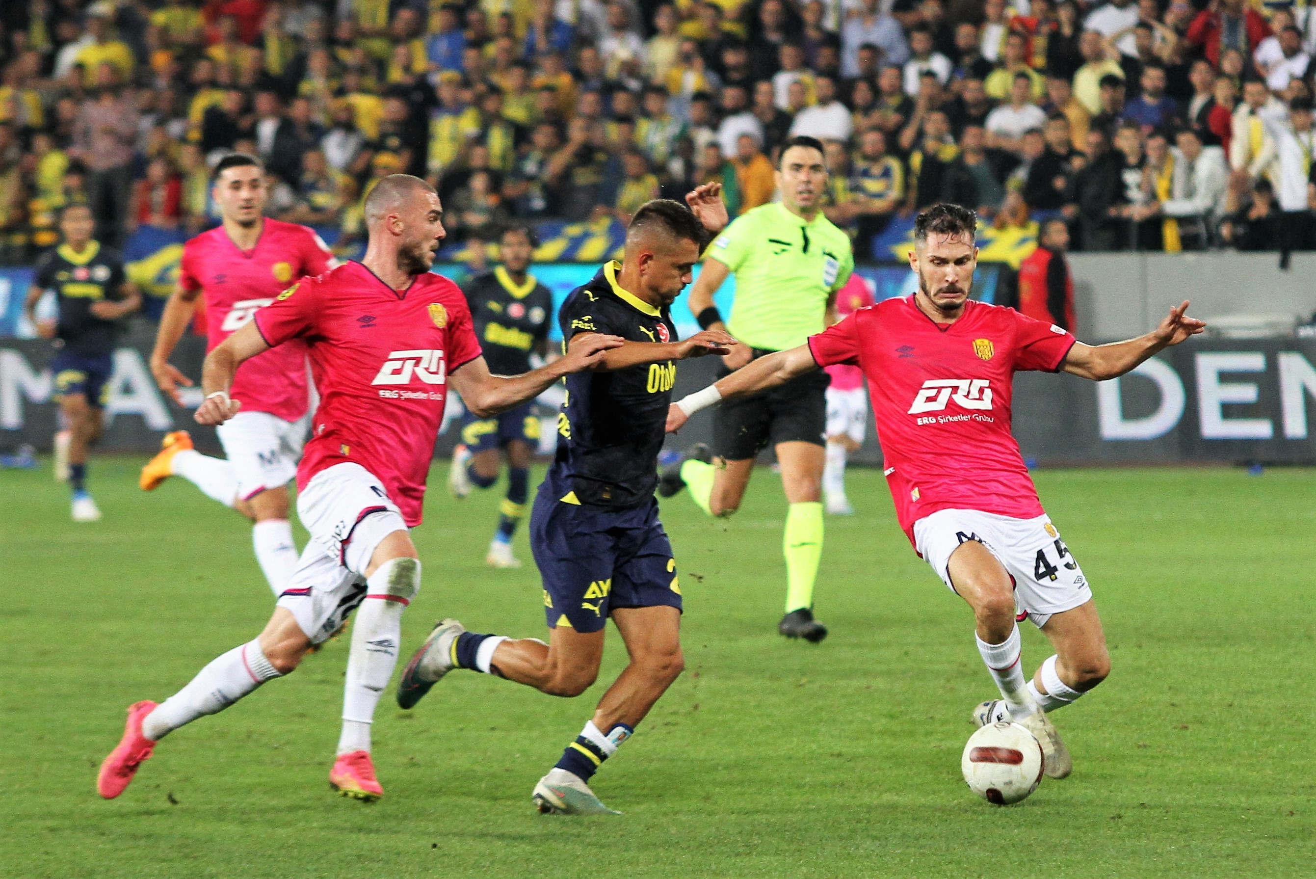 Trendyol Süper Lig MKE Ankaragücü 0 - Fenerbahçe 1  (4)