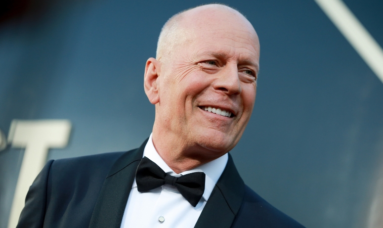 Dünya yıldızı Bruce Willis’in son hali sevenlerini üzdü! Demansa yakalanmıştı (1)