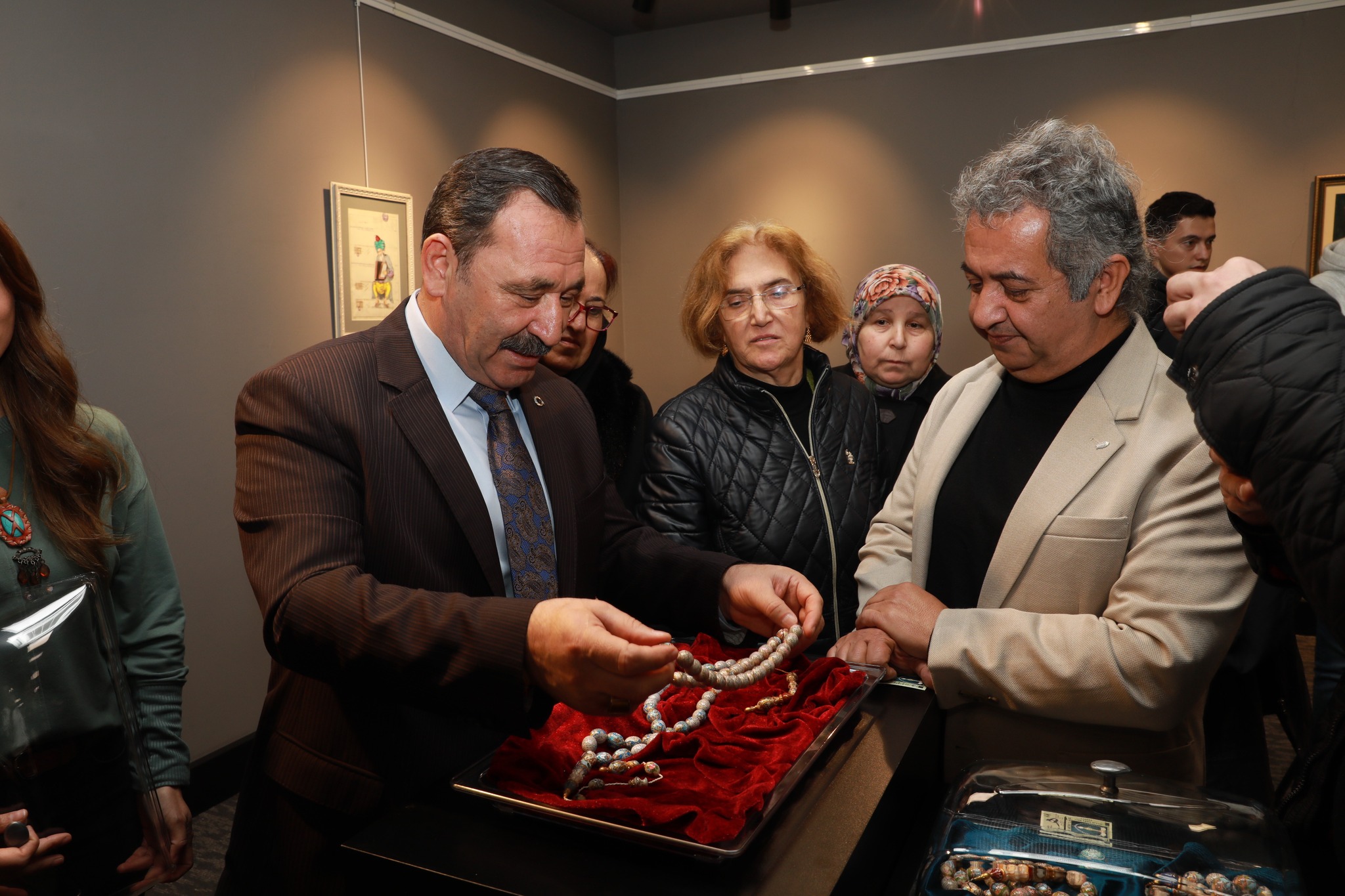 Güzellik detayda saklı! Türk-İslam sanatçısının eserleri Ankara'da sergileniyor (2)