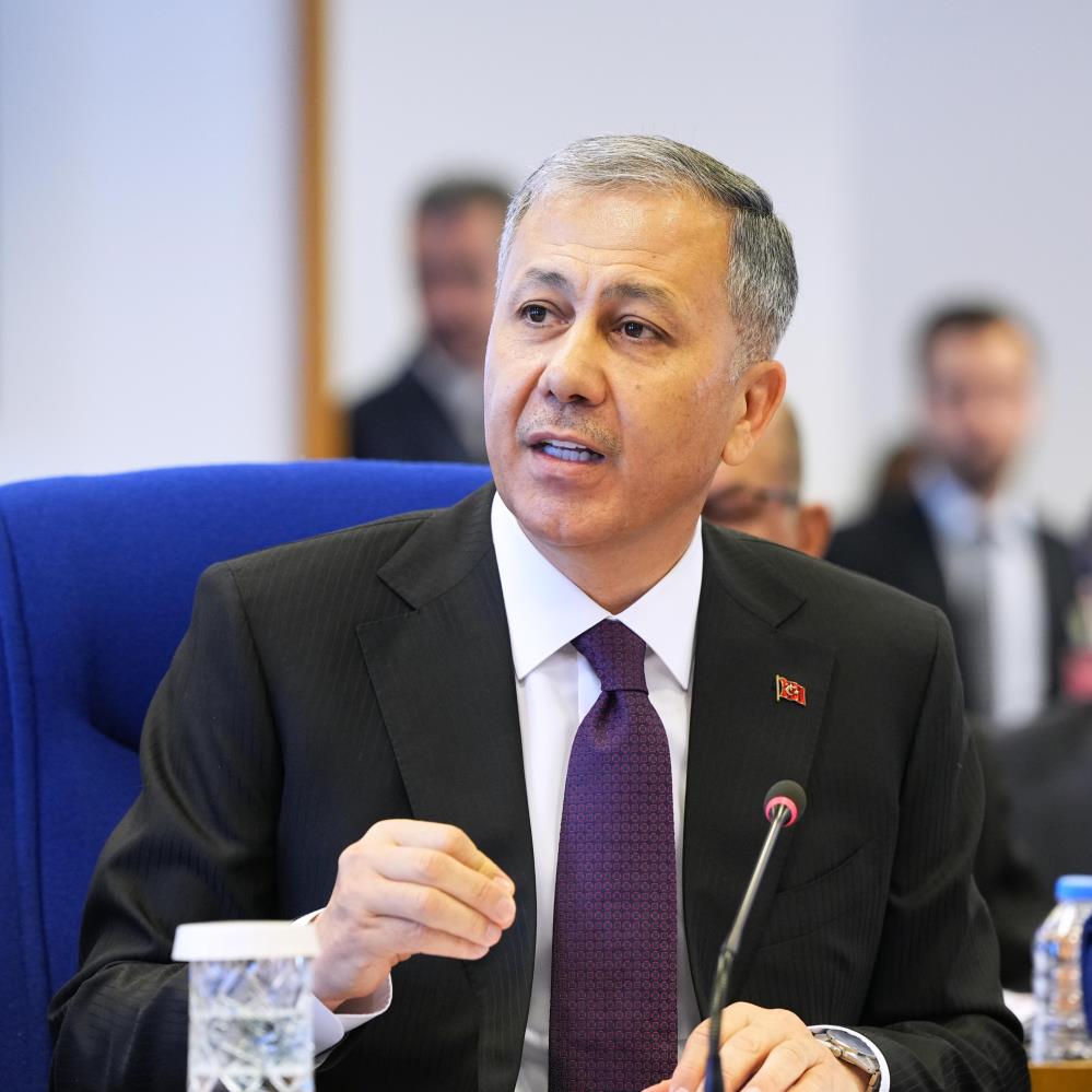 İçişleri Bakanı Ali Yerlikaya, son 10 ayda yapılan operasyonlara ilişkin önemli açıklamalarda bulundu…-2