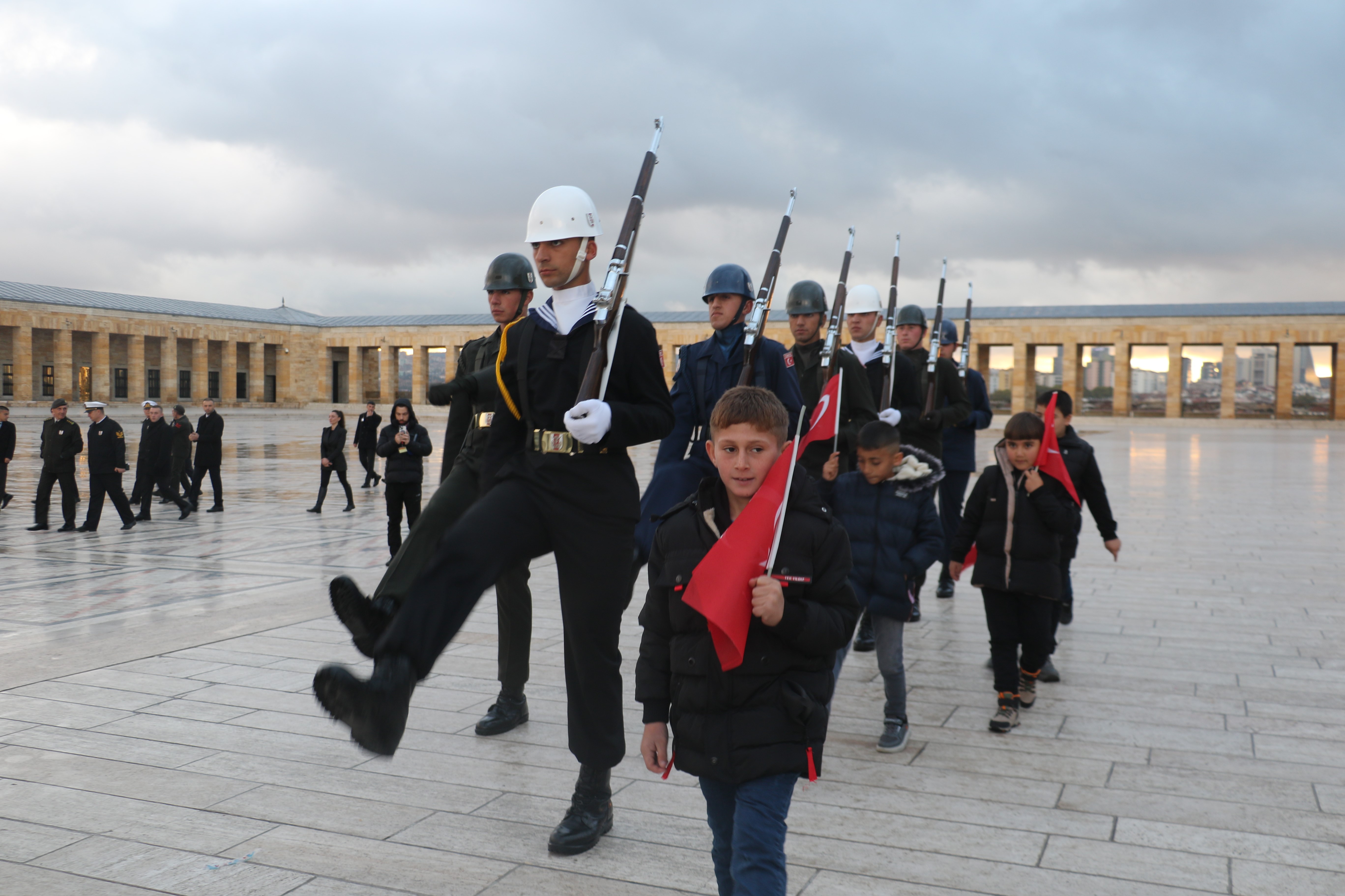 Iğdır'da Gündem Olan Öğrenciler Ankara'da Anıtkabir Ziyareti İle Duygusal Anlar! (1)