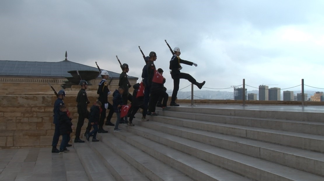 Iğdır'da Gündem Olan Öğrenciler Ankara'da Anıtkabir Ziyareti İle Duygusal Anlar! (9)