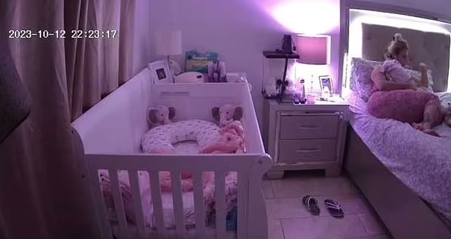 13 yaşındaki çocuk annesini uykuda öldürdü! Tüm olay bebek kamerasına yakalandı (4)