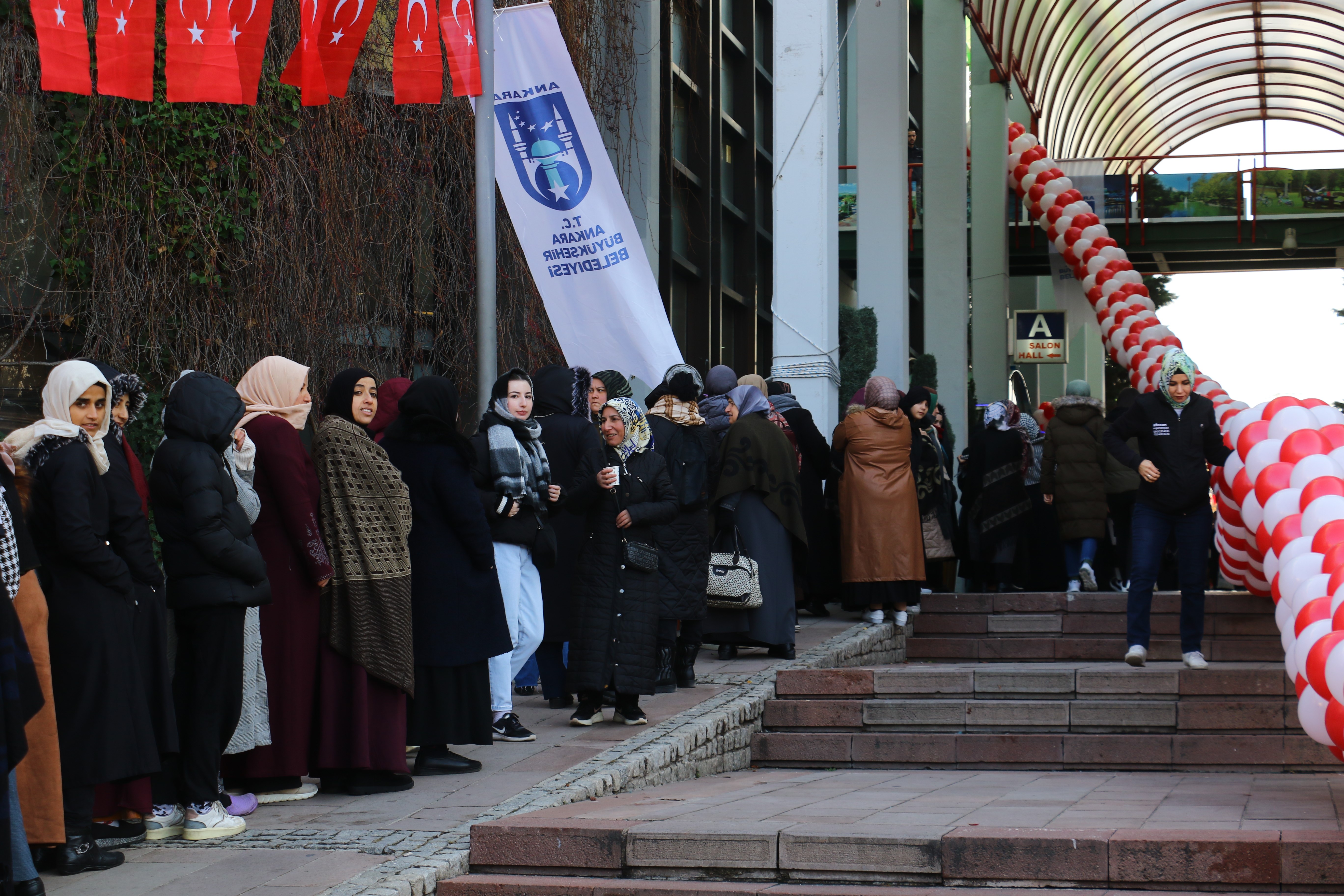 Başkent'te moda festivaline vatandaşlardan yoğun ilgi (2)