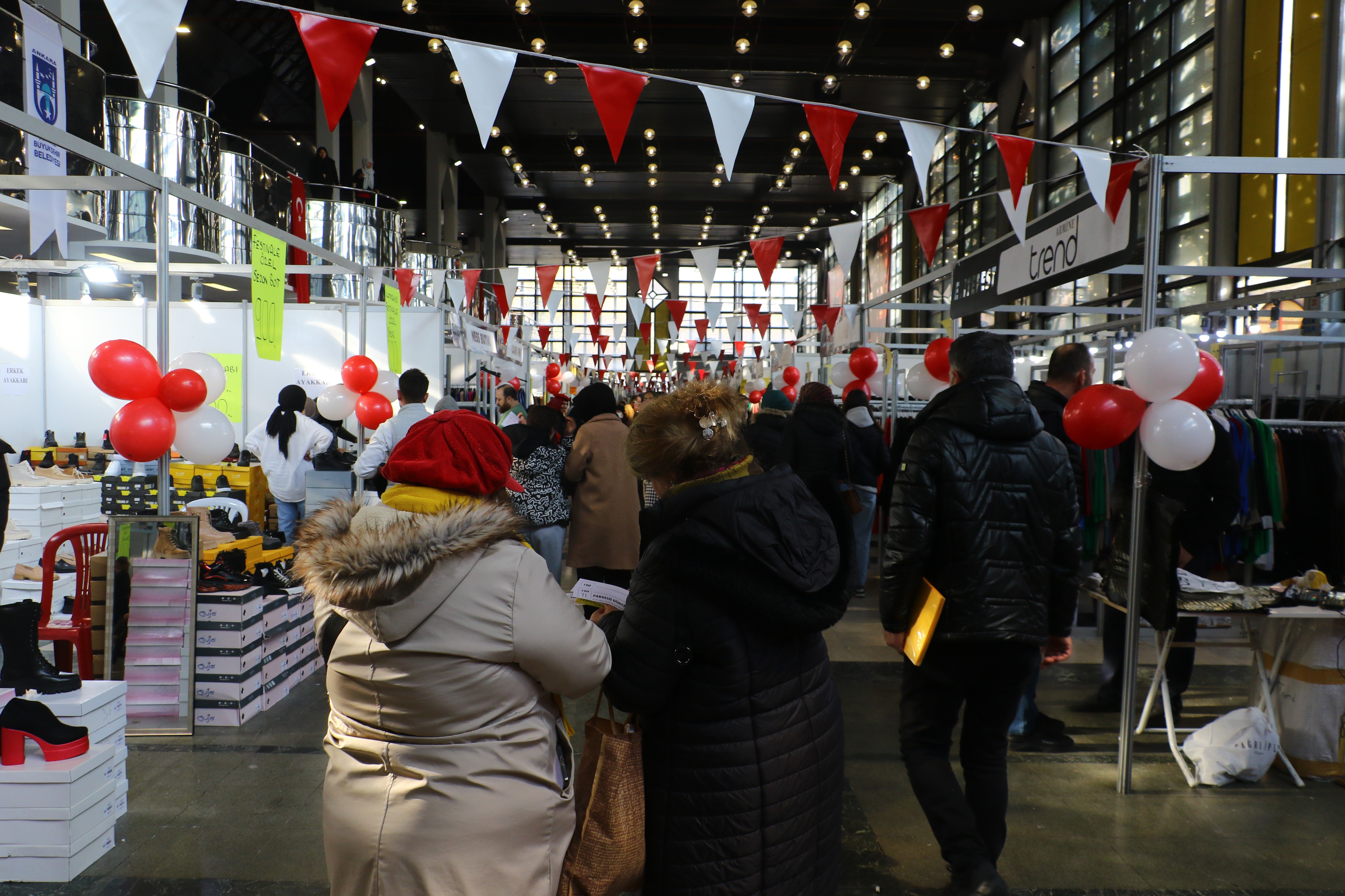 Başkent'te moda festivaline vatandaşlardan yoğun ilgi (3)