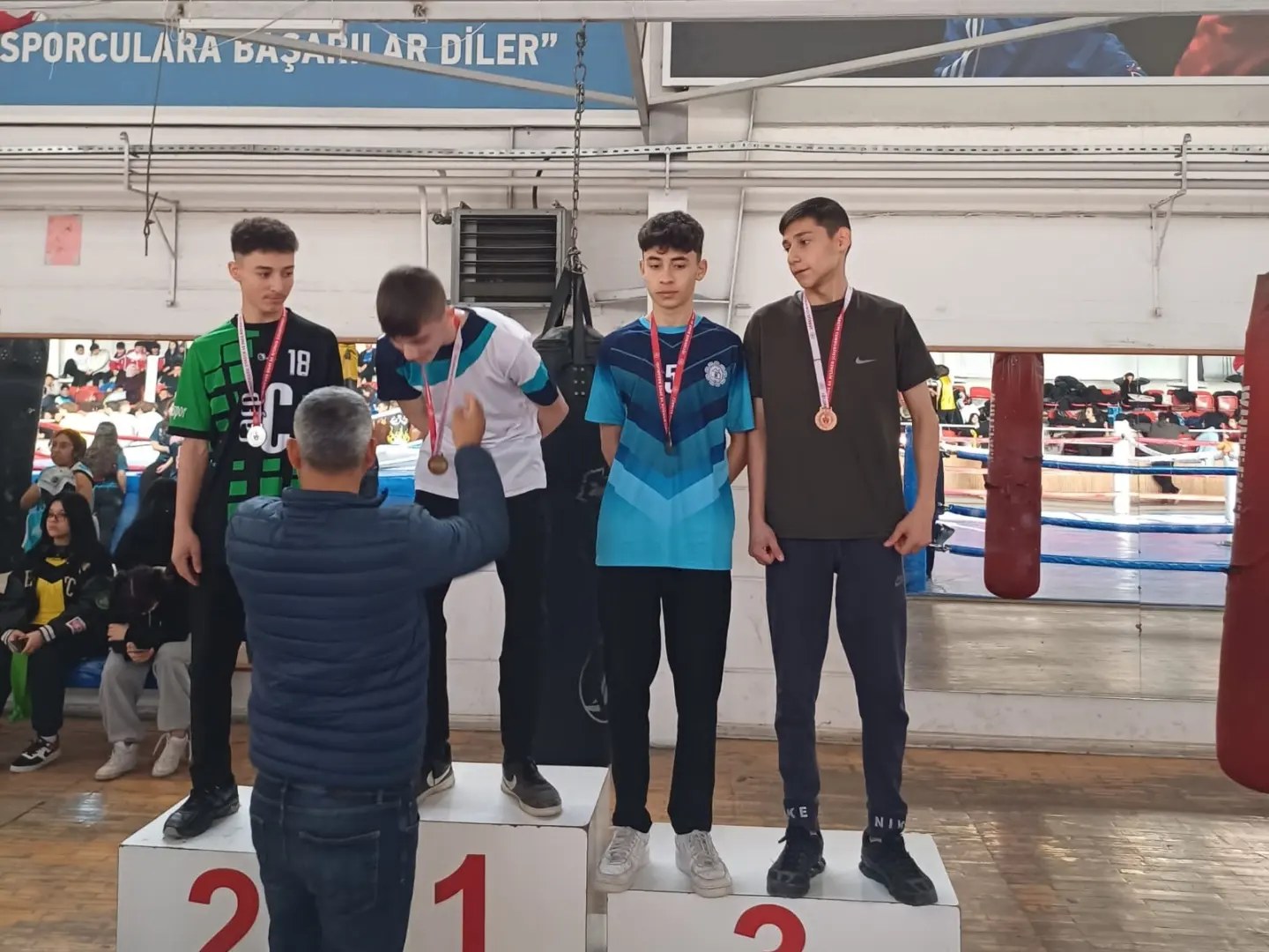 Gevher Nesibe Mesleki ve Teknik Anadolu Lisesi Öğrencileri Ankara İli Bilek Güreşi Şampiyonasında Başarıyla Parladılar (4)