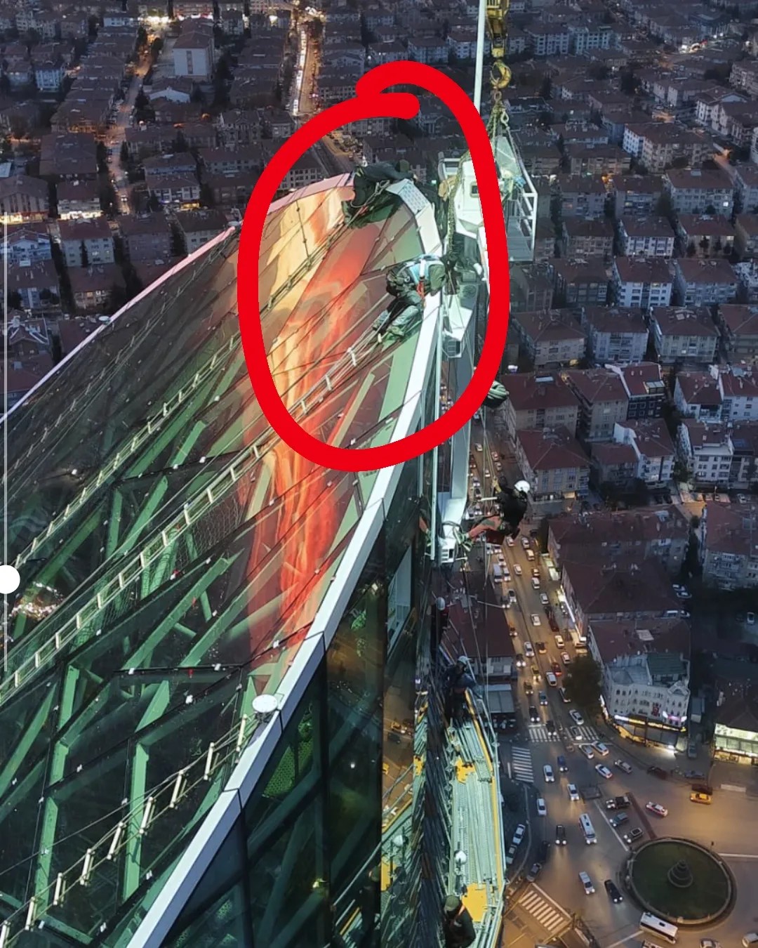 Keçiören'de metrelerce yükseklikte nefes kesici çalışma! (1)