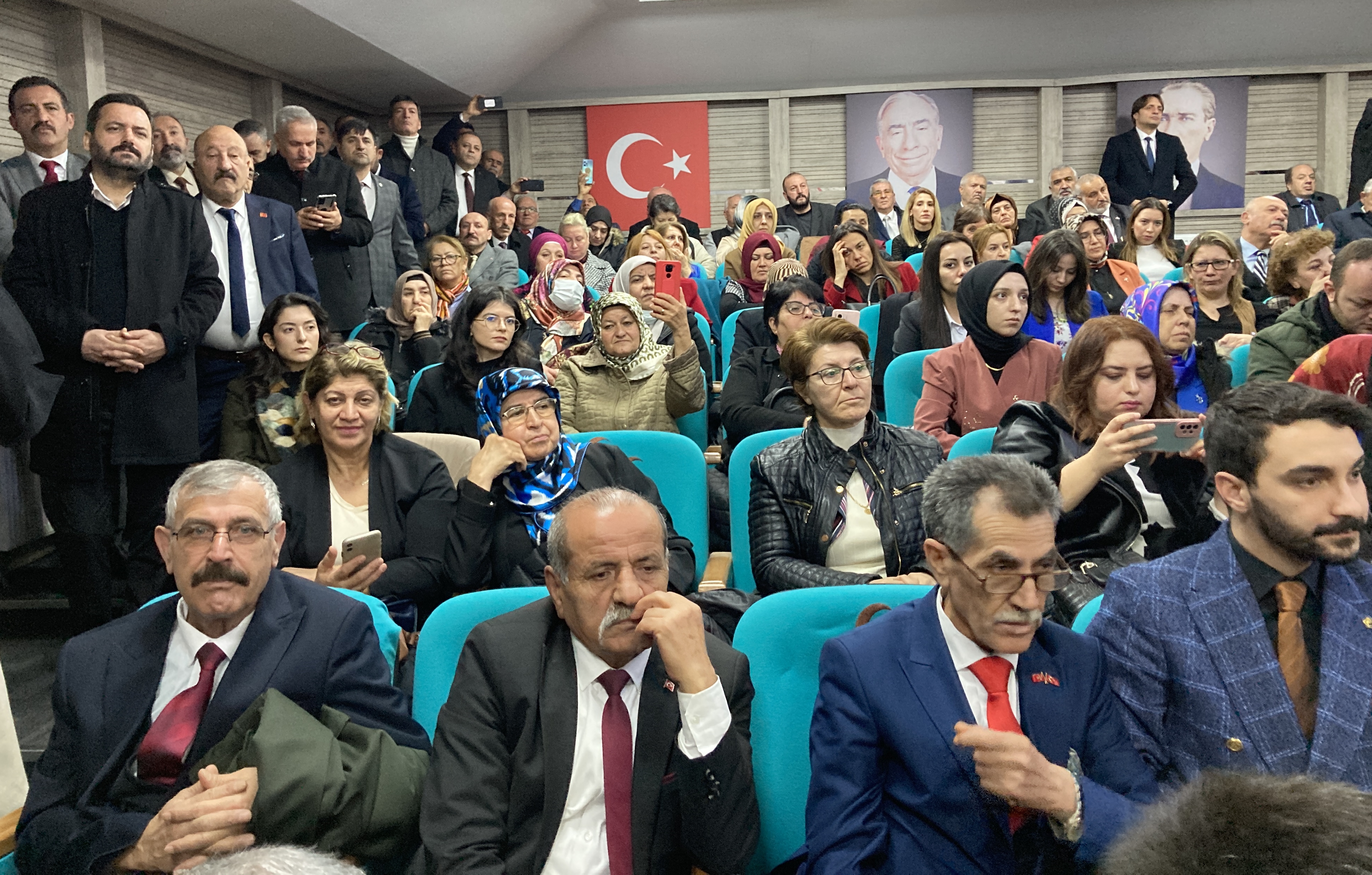 Ankara Büyükşehir Adayı Altınok'tan 'Metro' Açıklaması Bakımı Geldi Ama Çalıştırılıyor (2)