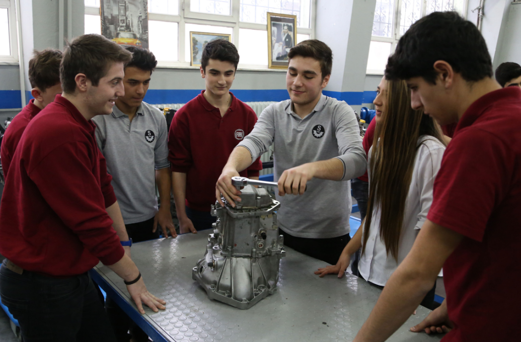 Ara Eleman Meslek Lisesi