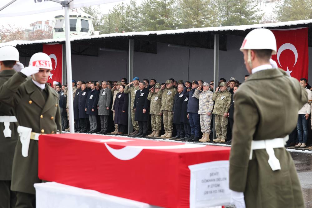 Bakan Güler, Şehitler Için Yapılan Törene Katıldı 3