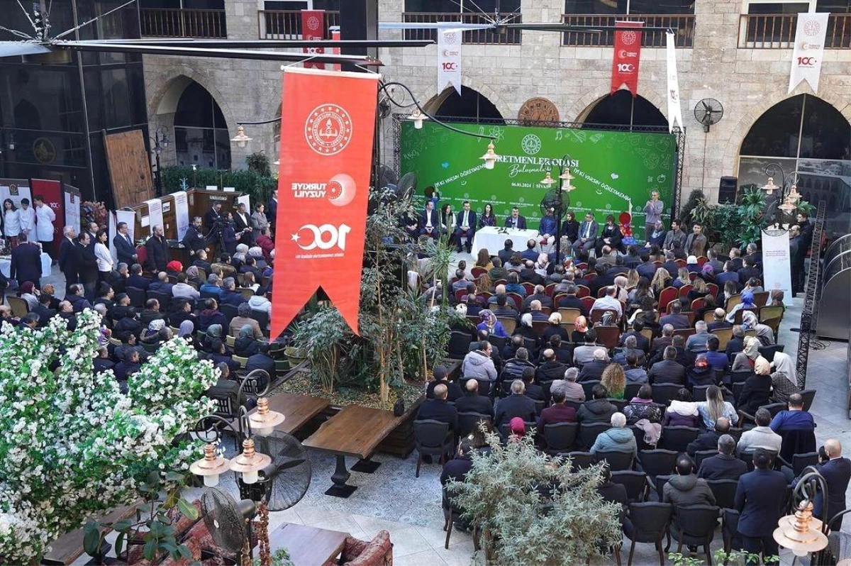 Milli Eğitim Bakanı Yusuf Tekin, Öğretmenlerle Bir Araya Geldi.1