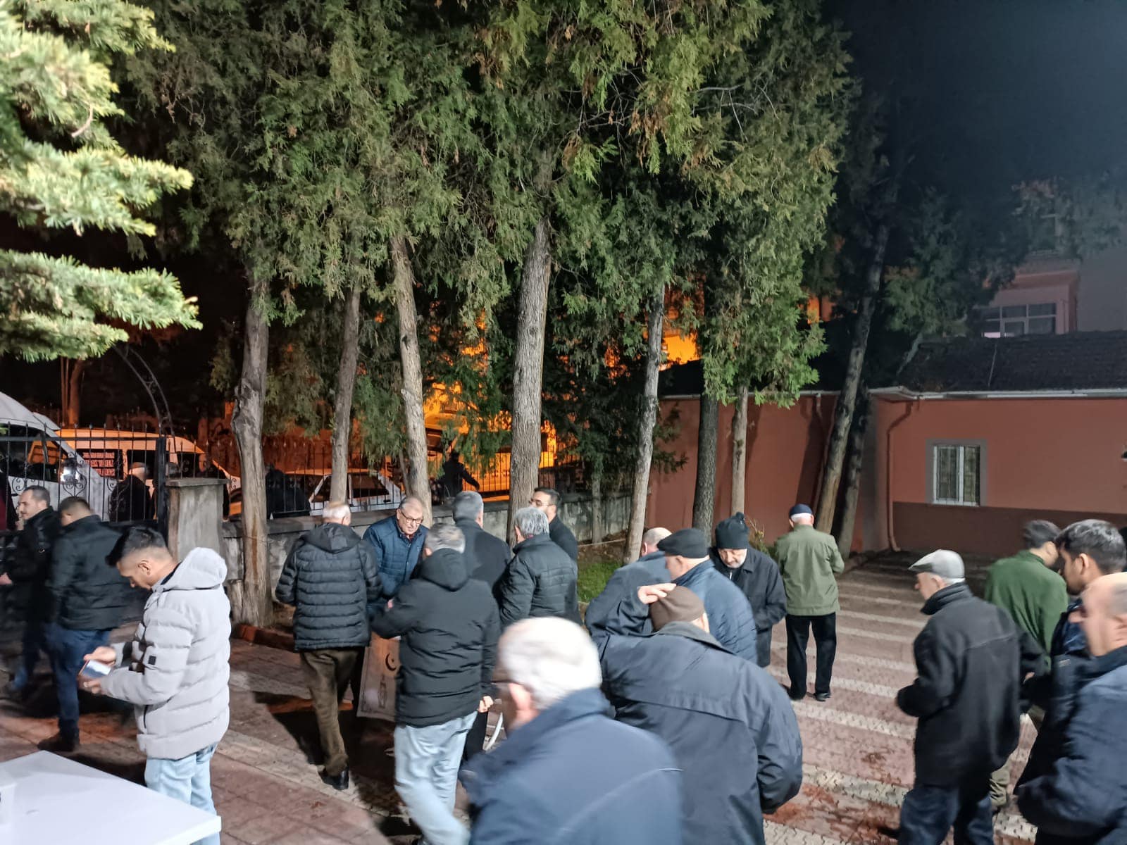 Polatlı Belediyesi'nden Mübarek Regaib Kandili Ikramı (2)