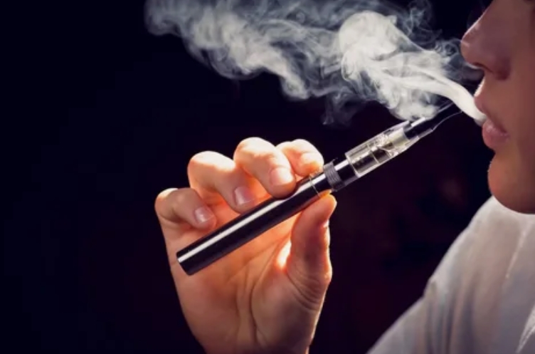 Elektronik Sigara Tehlikesi Büyüyor! Gençler Arasında Artış Var (2)