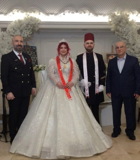 Osmanlı Torunun Nikahında Söylenenler Tepki Toplamıştı! Osmanoğlu Ailesinden Açıklama (2)