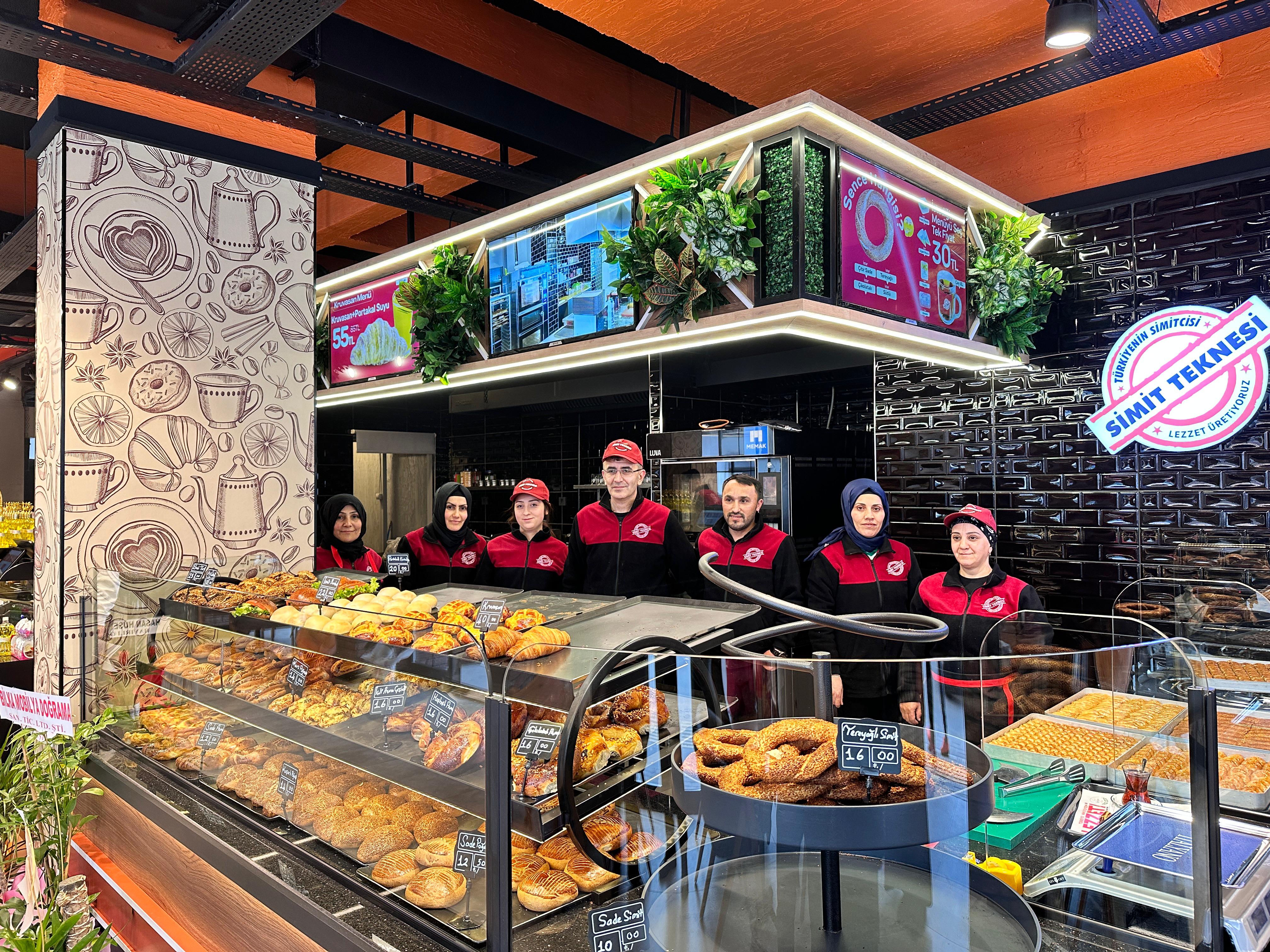 Polatlı'ya Yeni Bir Lezzet Durağı Konya Tandır'ın Simit Teknesi Açıldı (1)