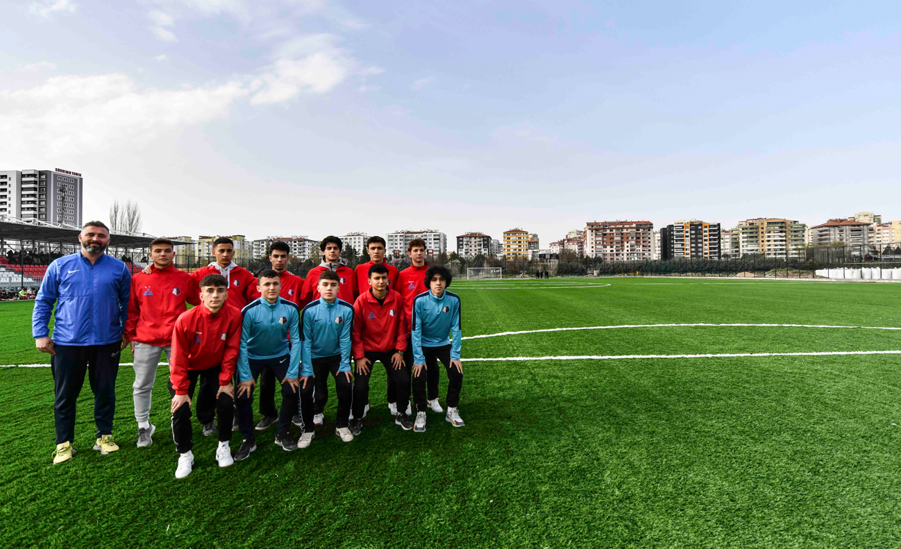 Amatör Spor Kulüplerinin Kullanımına Açılacak Eryaman Spor Köyü’nde Ilk Maç (5)