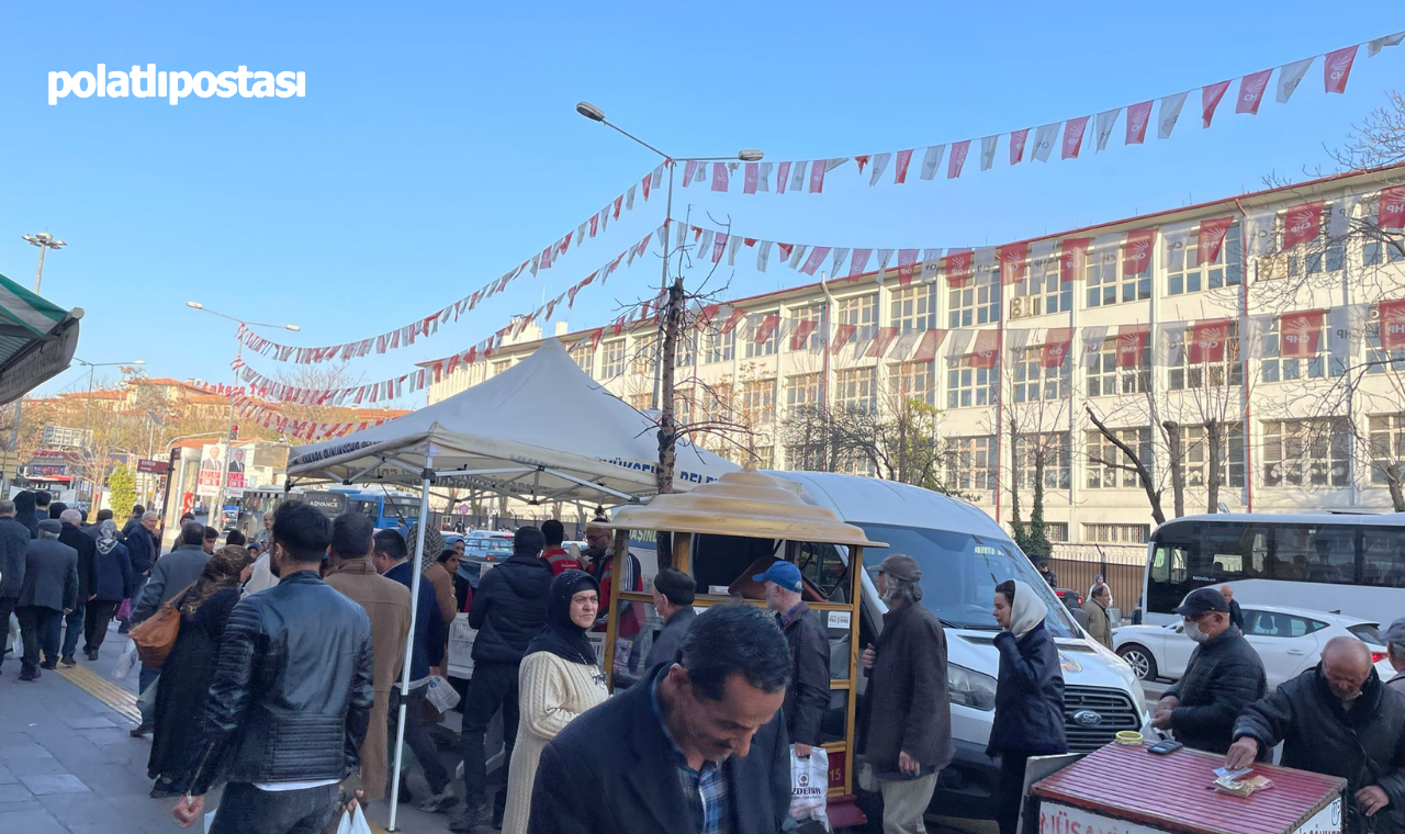 Ankara Büyükşehir Belediyesi'nin Ramazan Kumanyası Dağıtımına Yoğun İlgi (1)