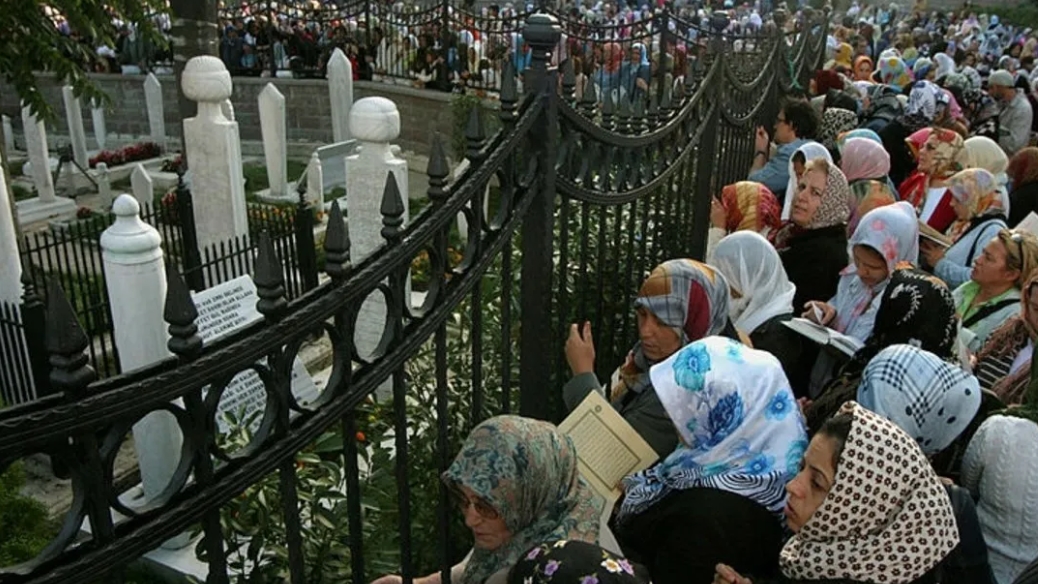 Oruç Baba Kimdir Ramazan'ın Ilk Iftarı Neden Oruç Baba Türbesi'nde Açılır (3)
