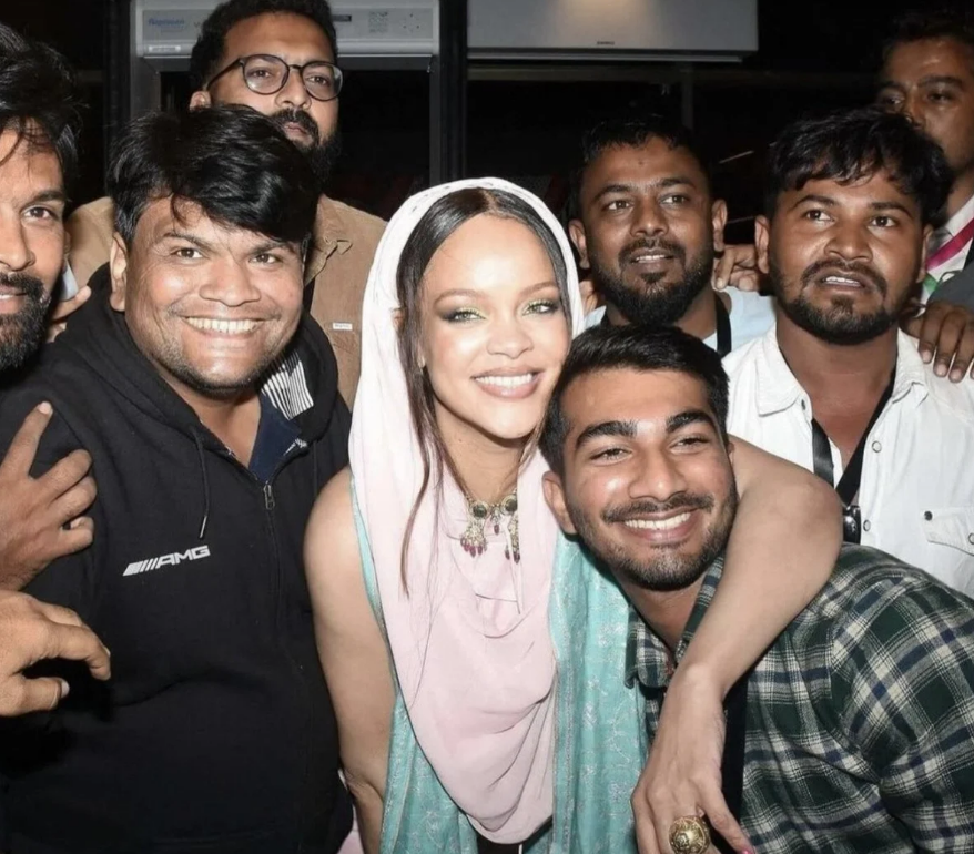 Rihanna’dan Hindistan'ın En Zengin Ailesinin Düğününde Muhteşem Performans Servetine Servet Kattı! (1)