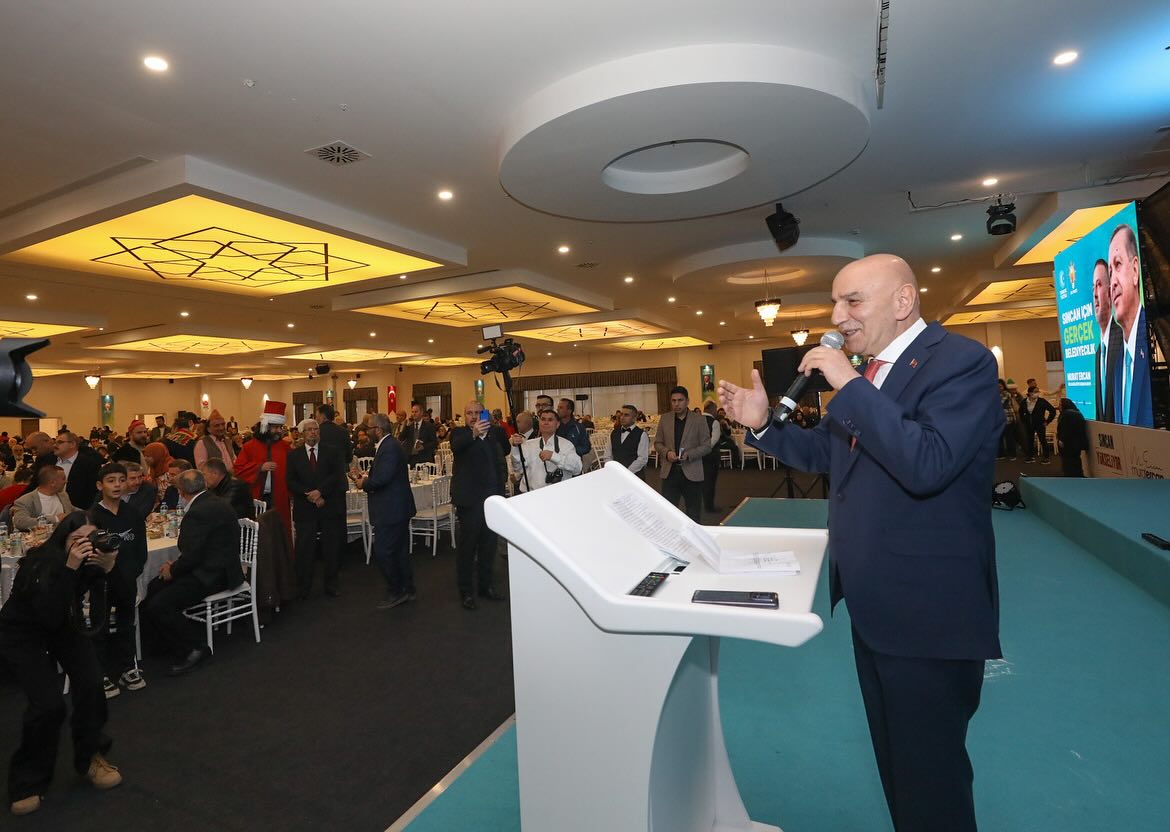 Sincan Belediye Başkanı Ercan Ve Ak Parti Abb Başkan Adayı Altınok Iftarda Buluştu (1)