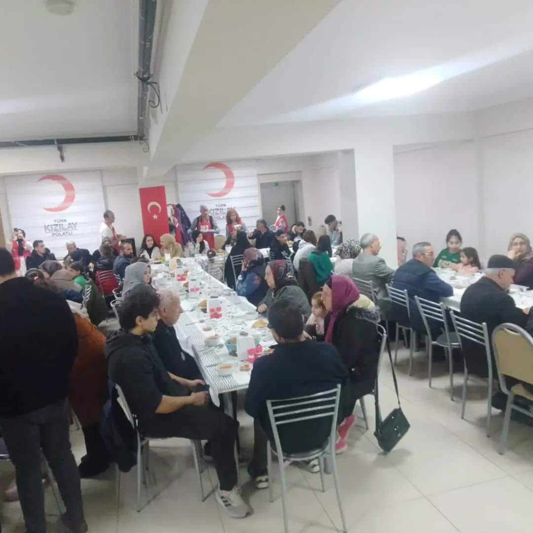 Türk Kızılay Polatlı Şubesi Depremzede Aileleri Ramazan Iftarında Ağırladı (2)