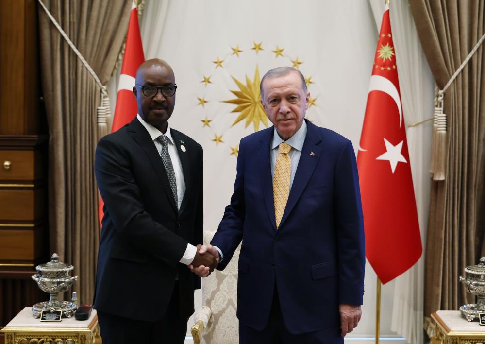 Cumhurbaşkanı Erdoğan'a Ruanda Ve Nikaragua Büyükelçilerinden Güven Mektubu 3