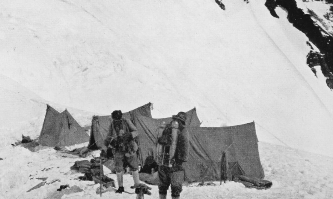 Everest’e Tırmanırken Kaybolmuştu! Eşine Yazdıkları 100 Yıl Sonra Ortaya Çıktı (1)