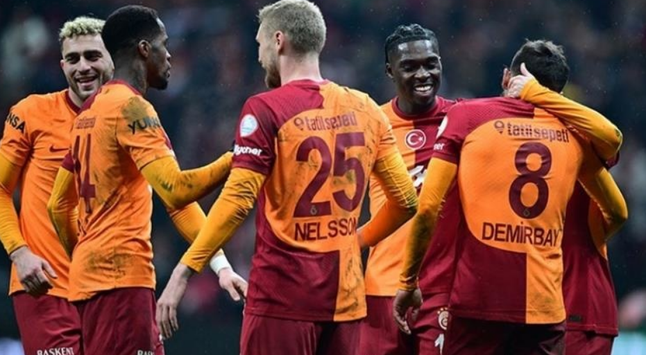 Galatasaray, Süper Lig'de Şampiyonluk Için Son Düzeyde 100 Puan Hedefiyle Tarih Yazmaya Hazır (1)