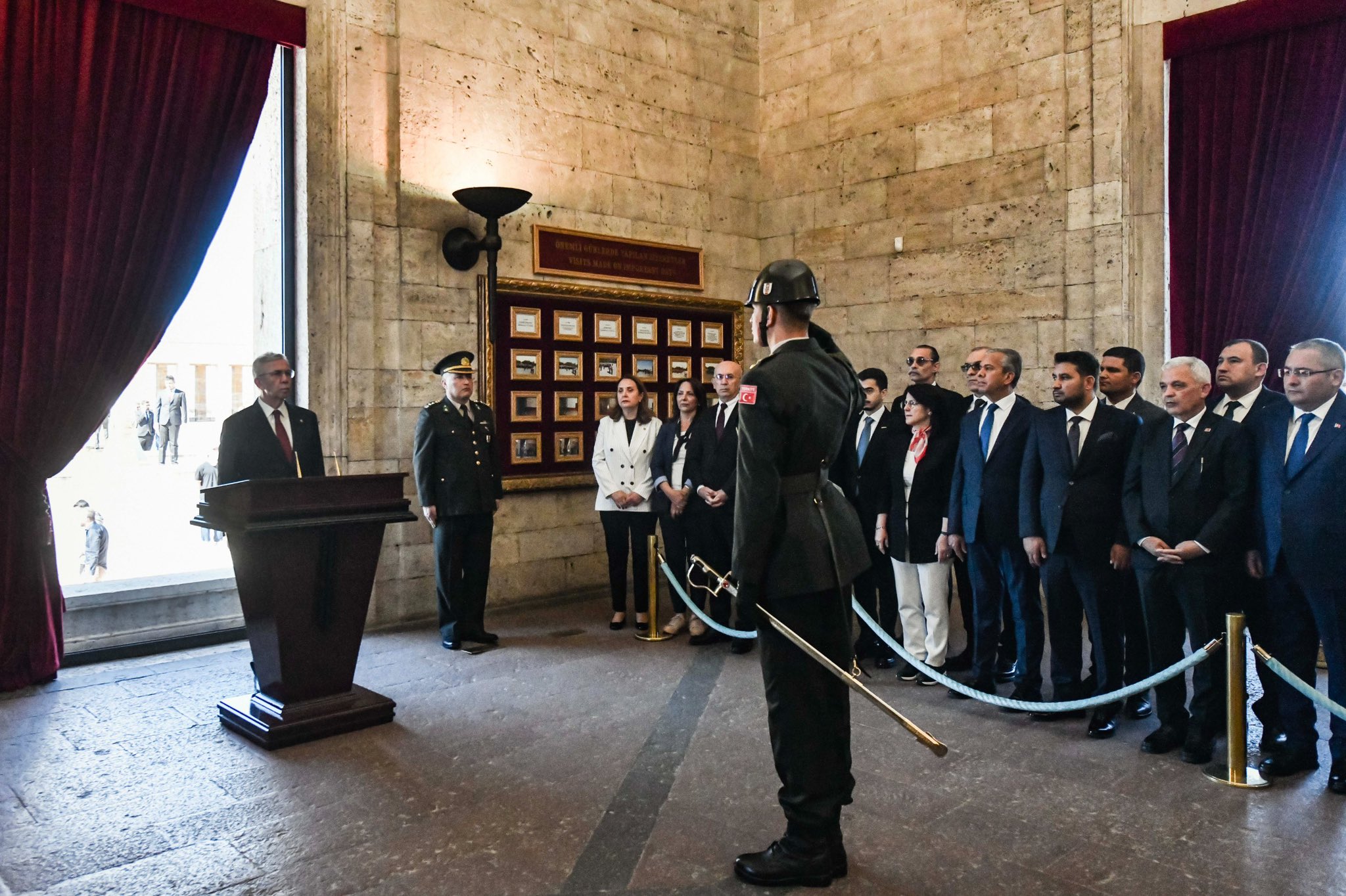 Mansur Yavaş’ın Anıtkabir Ziyaretine Başkan Yıldızkaya’da Eşlik Etti (1)