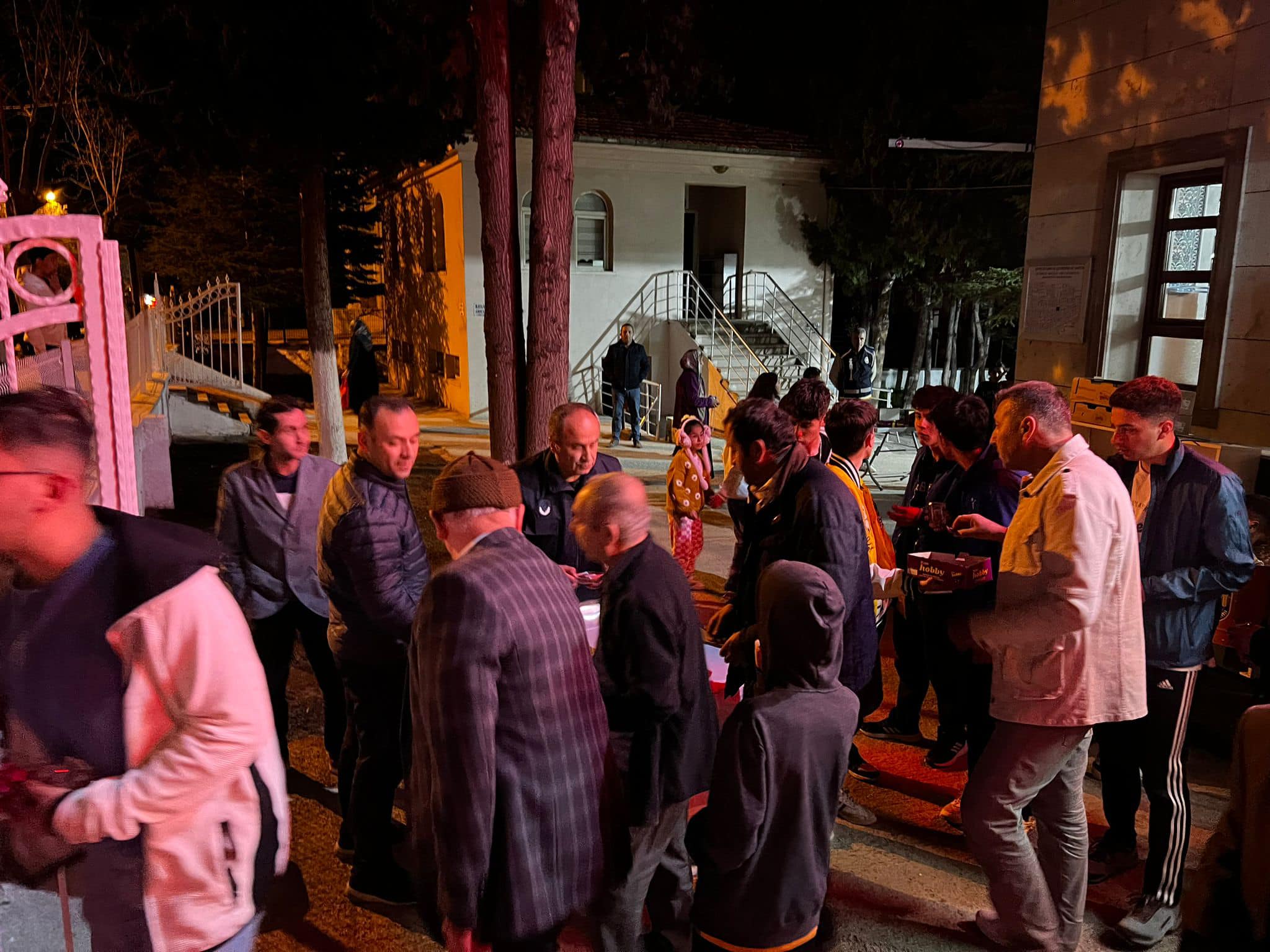 Polatlı Belediyesinden Vatandaşlara Kadir Gecesinde Ikram (3)