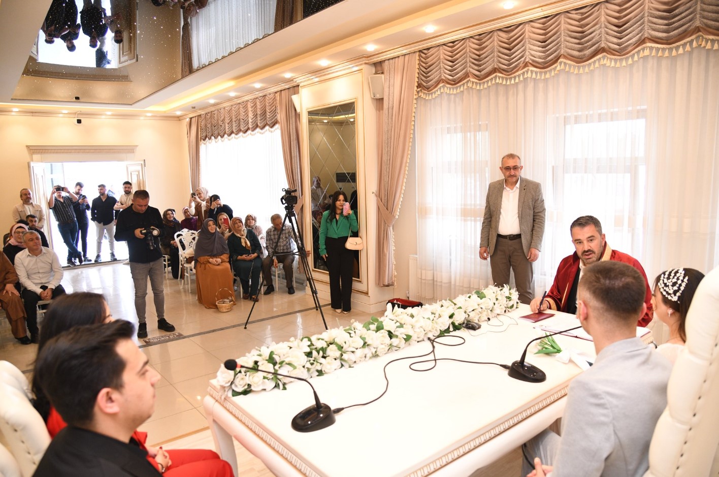 Pursaklar Belediye Başkanı Çetin, Genç Çiftlerin Nikahlarını Kıymaya Devam Ediyor 4