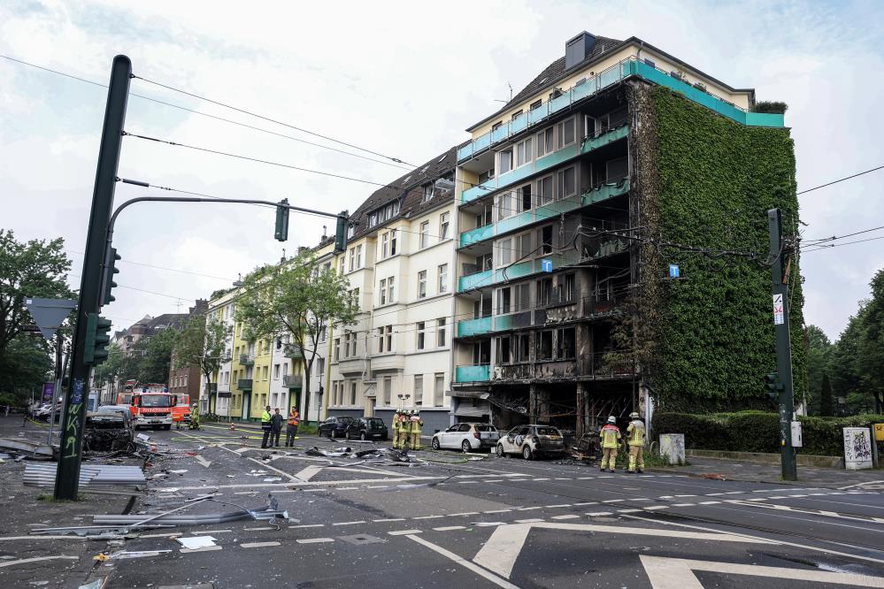Almanya'da Apartmanda Patlama, Ölü Ve Yaralılar Var