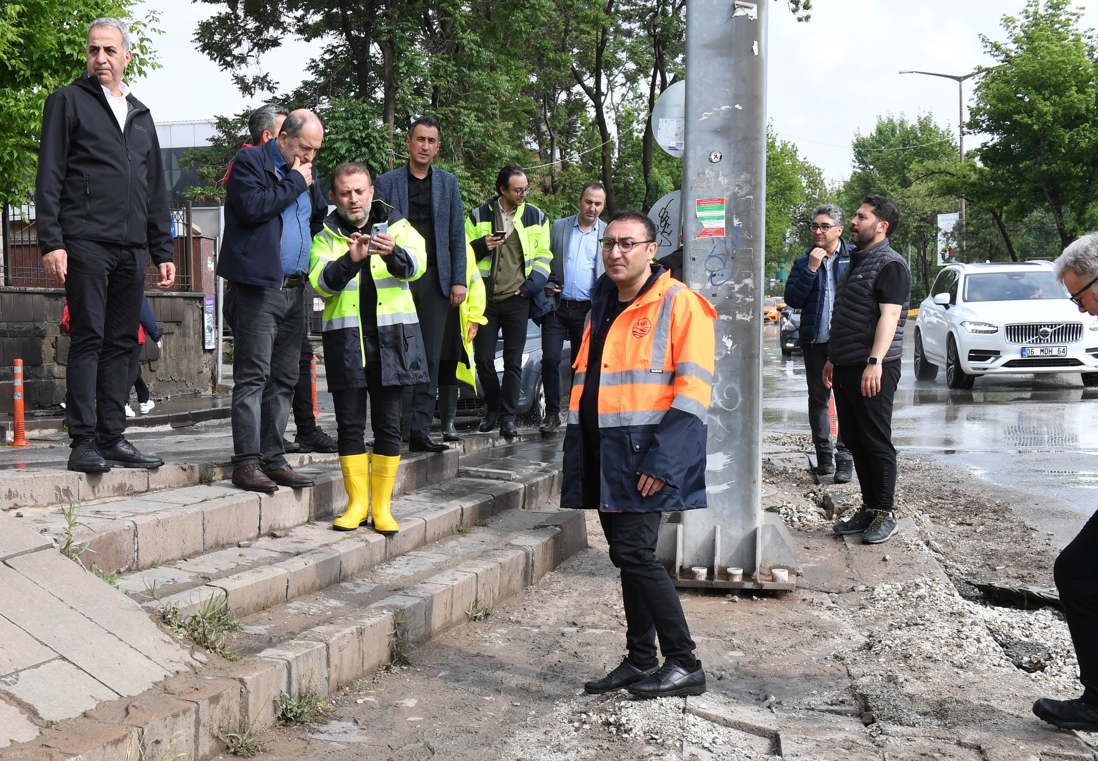 Aski̇ Genel Müdürü Akçay’dan Sağanak Yağış Sonrası Inceleme Ankara'da Altyapı Atağı Başlıyor! (4)