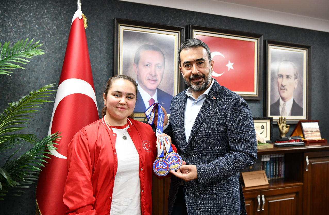 Demir Bilekli Sude Nur Çakır'dan Şampiyonluk Sonrası Özcan’a Ziyret (4)