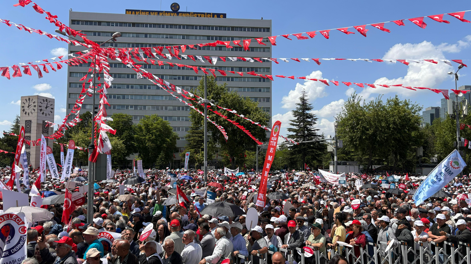 Emeklilerin Sesi Ankara'dan Yükseldi On Binlerce Emekli Tek Yürek Oldu! (7)