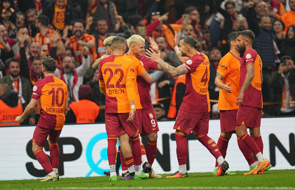 Galatasaray, Sivasspor’u 6 Golle Devirdi