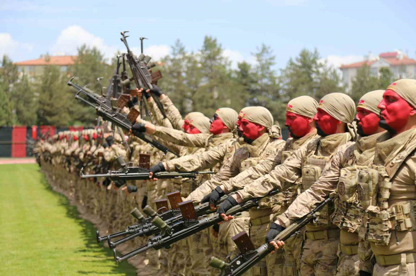 Jandarma Komandoların Gösterisi Nefes Kesti  (2)