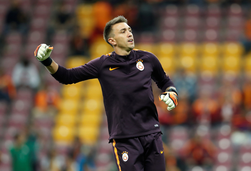 Muslera 40 Yıllık Rekoru Kırdı 2