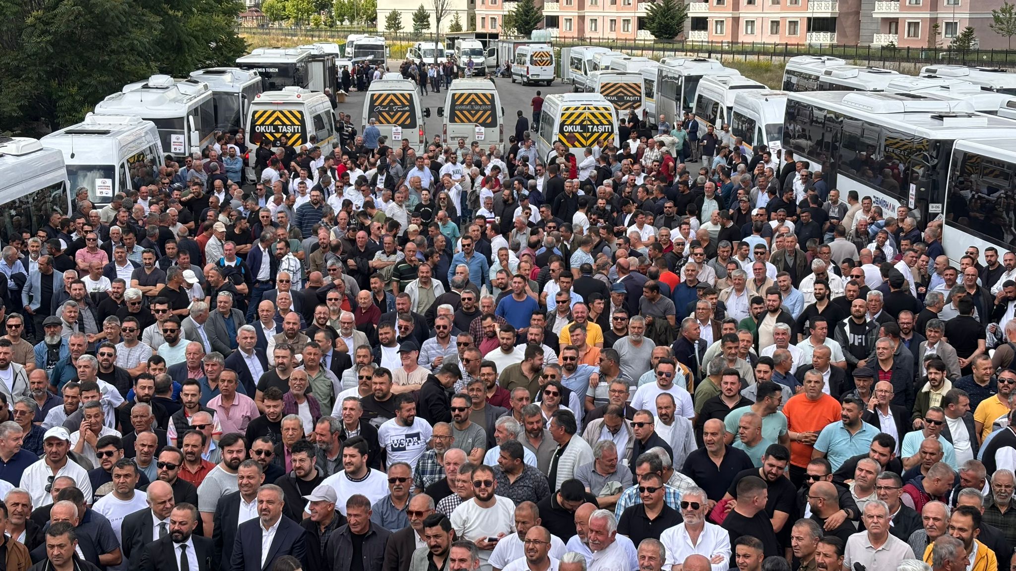 “Servisime Dokunma! Tasarruf Tedbirleri Ankara'da Protesto Edildi  (4)