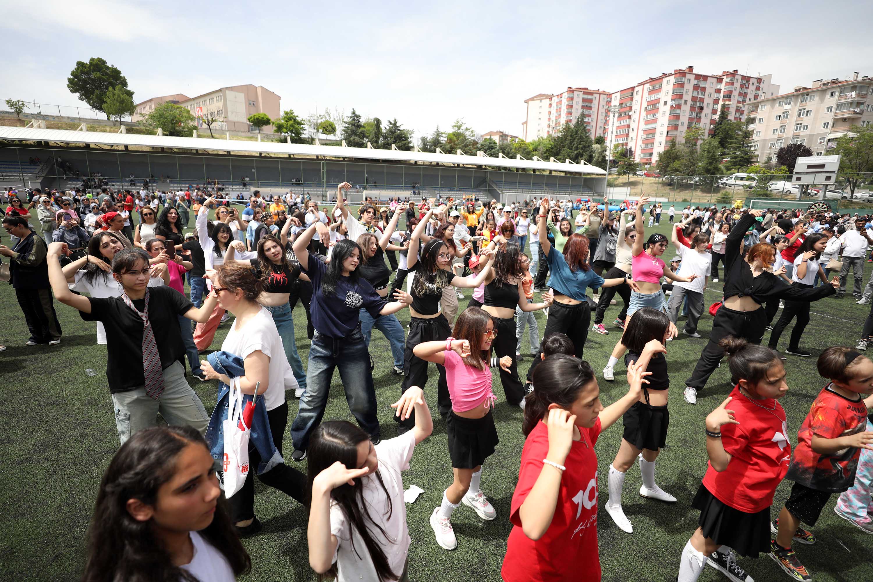 Yenimahalleliler “Gençlik Şenliği”Ne Akın Etti (5)