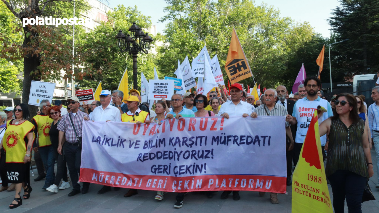 Ankara’da Milli Eğitim Bakanlığı’nın Önünde Eğitim Boykotu  (3)