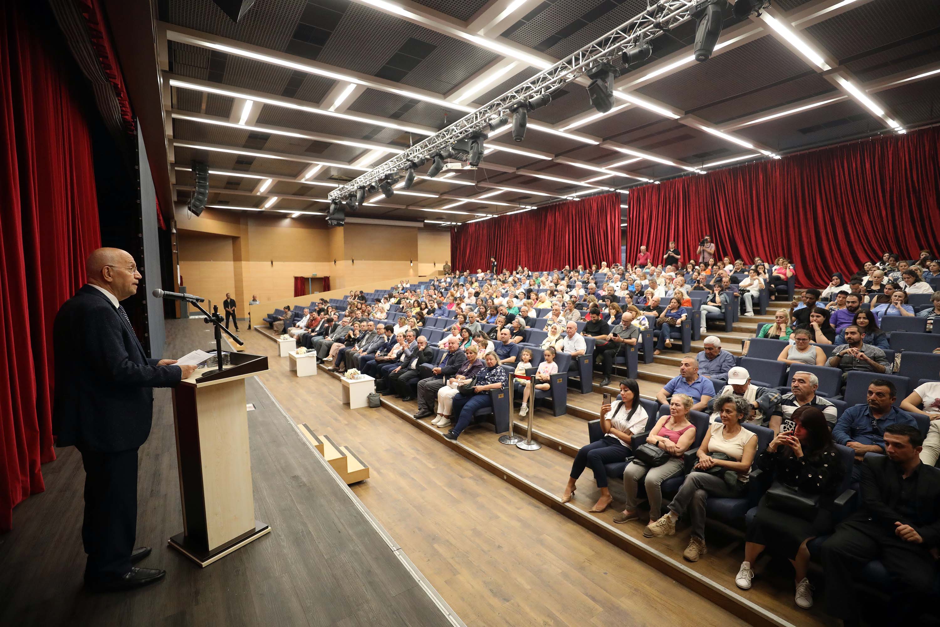 Başkentliler, Nazım’ı Bir Aşk Masalı Ile Andı (2)