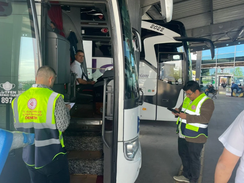 Bayram Öncesi Denetimler Sıklaşıyor Otobüs Firmaları Denetlendi!  (2)