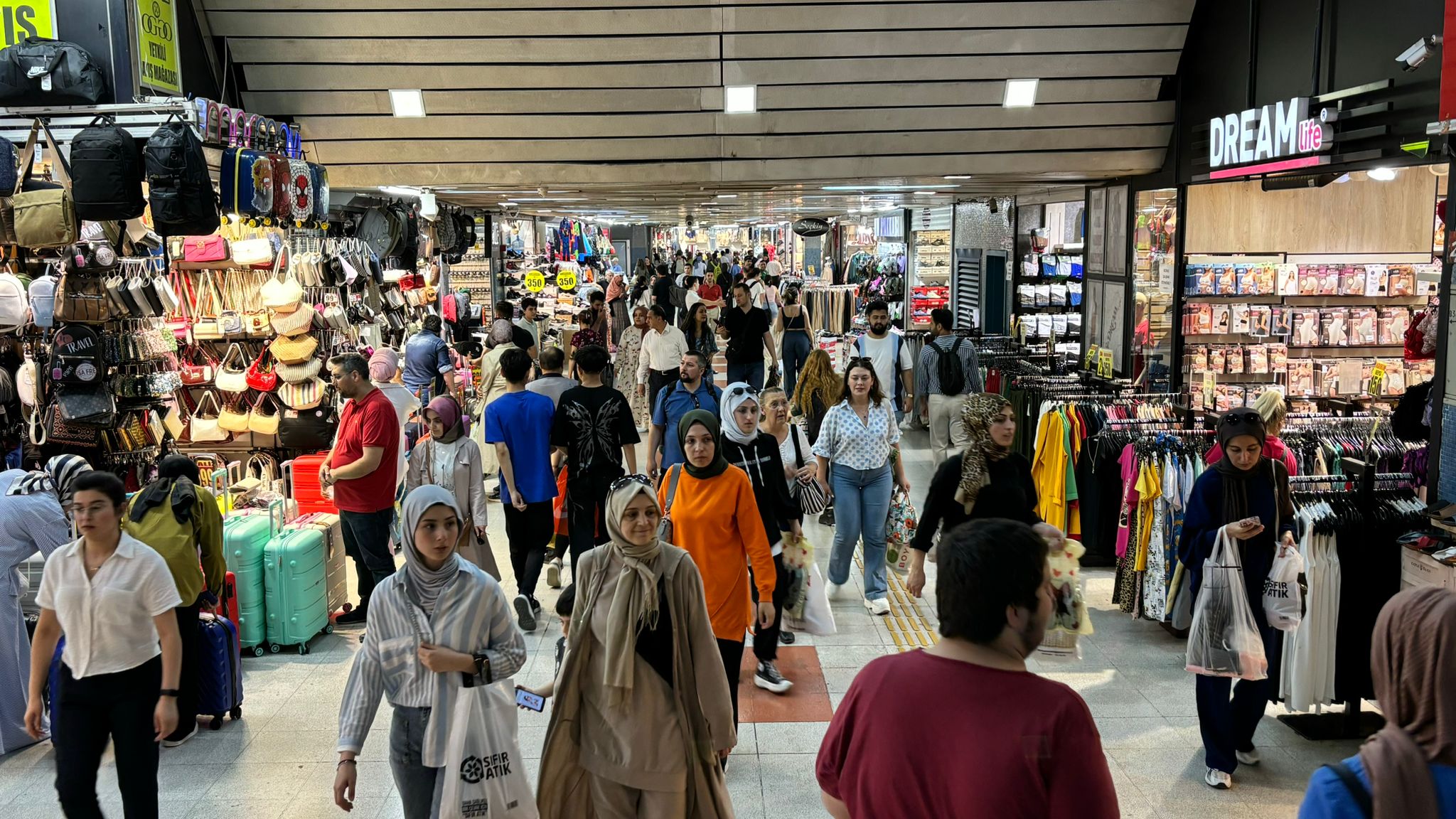 Bayram Yaklaşırken Kızılay'da Yoğunluk Arttı (7)