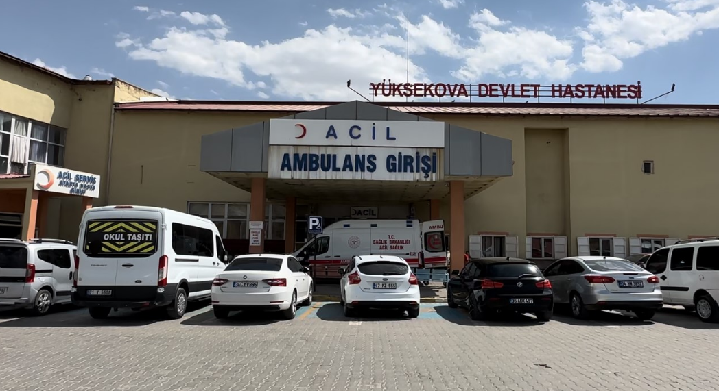 Hakkari’de Şok Eden Olay Bir Evde Iki Ceset Bulundu  (1)