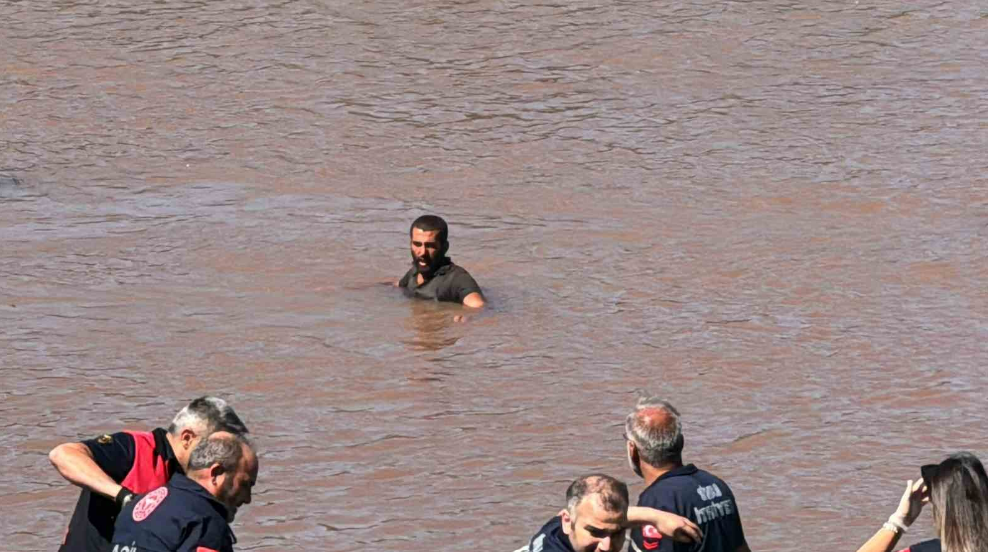 Hırsız At Binicisini Kızılırmaka Kaçırdı